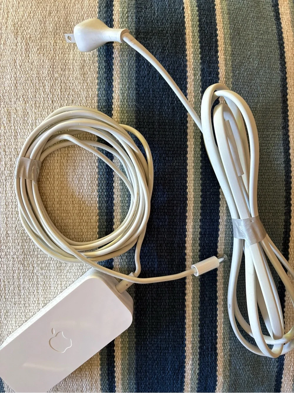 Like New - Apple AirPort Extreme Base Station with Extension Cable